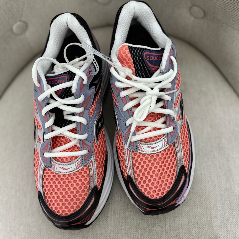 Saucony ProGrid Omni 9